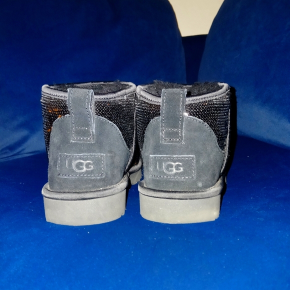 Women's Ugg Classic Ultra Mini Mirror Ball - Picture 7 of 10